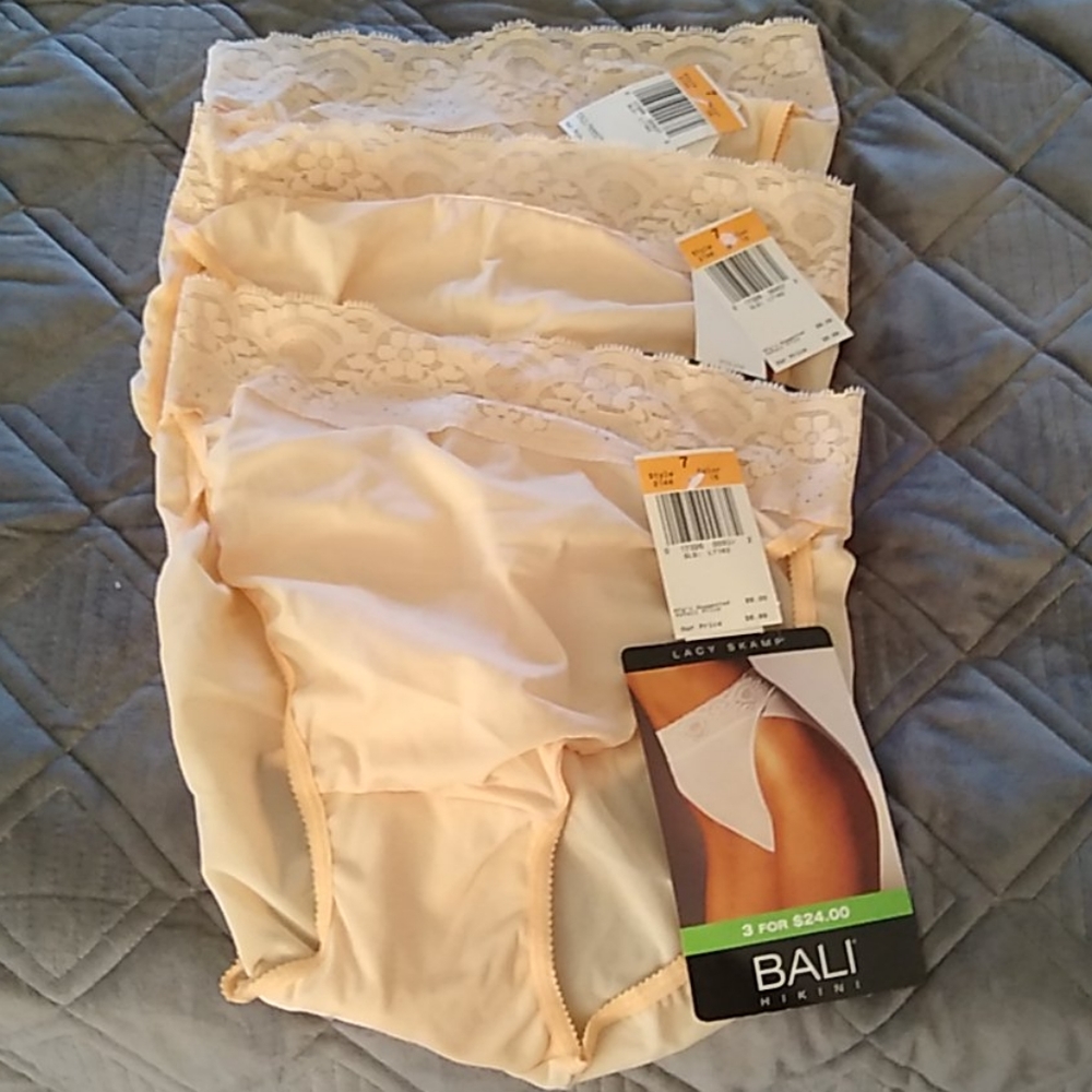 NWT 3 pairs Bali Hikini